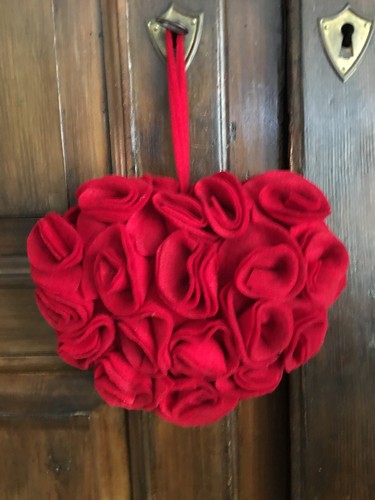 Cuore grande con - cuore, in